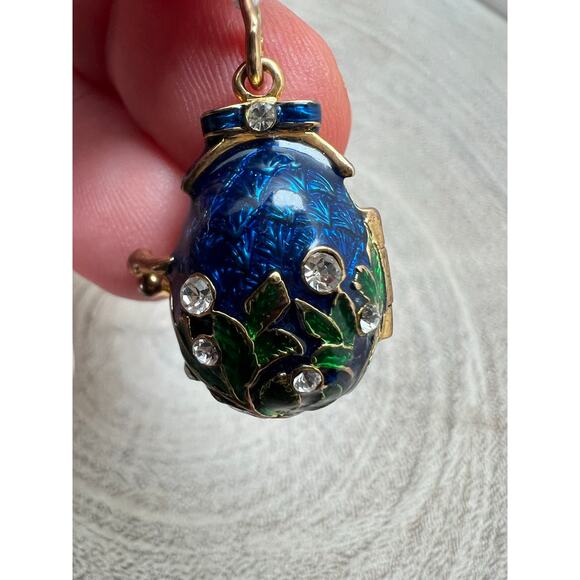 Vintage F.E. Faberge Style Egg Pendant Charm Brass Gold Plated Enameled Crystals - Picture 2 of 6